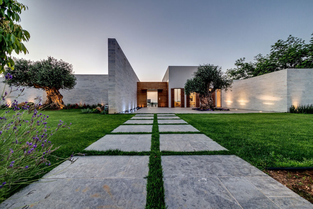 Modern Villa Landscaping